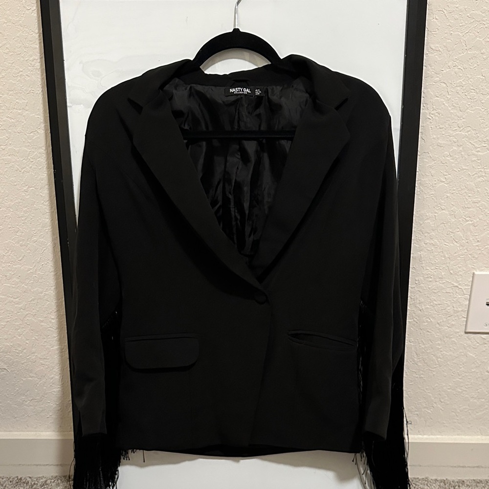 Mystic Elegant Black Women's Suit Jacket with Fringe Sleeves
